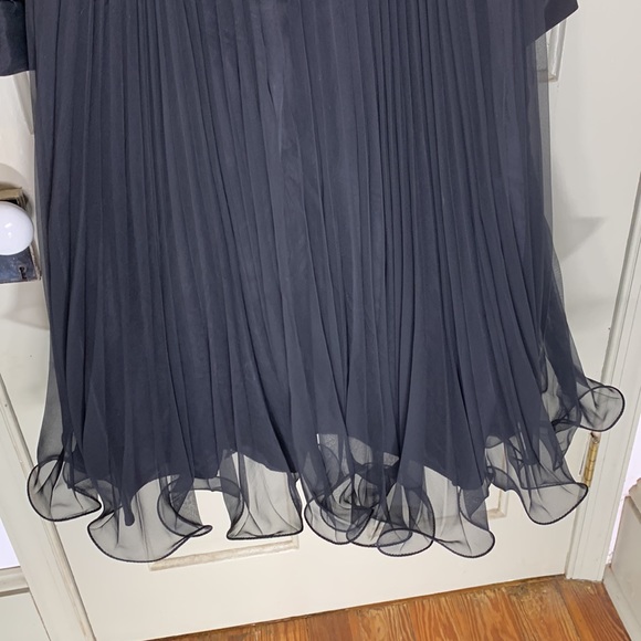 Retro Glam Dress - Picture 9 of 12